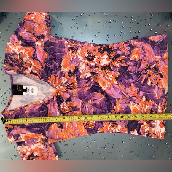 JUST CAVALLI STRETCHY COTTON BLEND SIGNATURE FABRIC  V-NECK BLOUSE SIZE XS - Picture 7 of 7